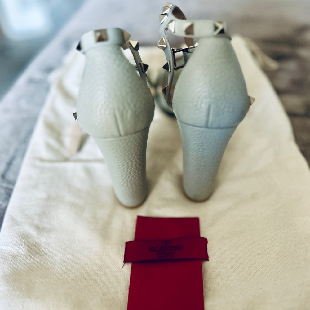 VALENTINO GARAVANI ROCK Studded Heels - Picture 4 of 6